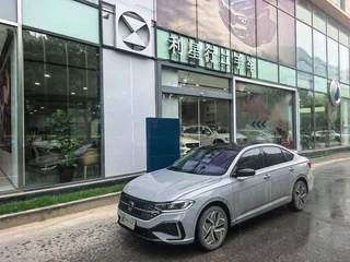 Lavida 2023 300TSI DSG Star Eternal Edition