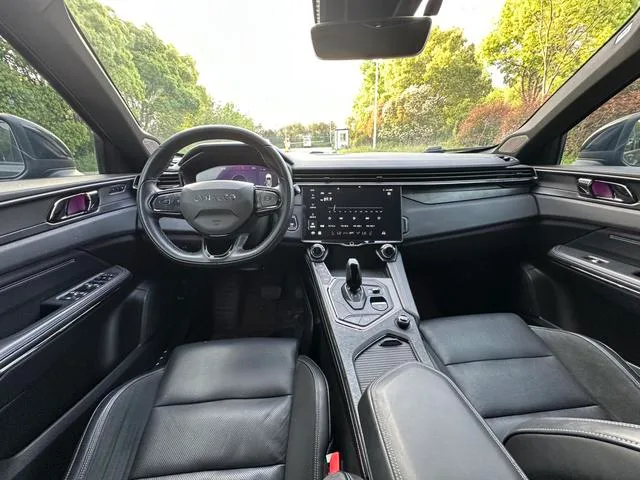LYNK & CO 01 EM-P 2021 1.5TD PHEV Halo intérieur photo 9 LYNK & CO 01 EM-P 2021 1.5TD PHEV Halo intérieur photo 9