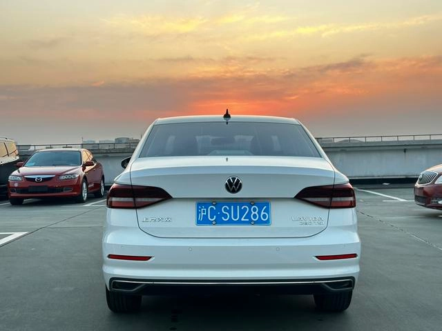 Volkswagen Lavida 2021 280TSI DSG Versión cómoda interior foto 9