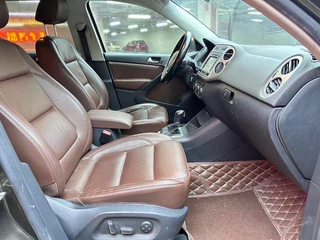 Volkswagen Tiguan 2013 1.8TSI Type de luxe automatique à quatre roues motrices intérieur photo 13 Volkswagen Tiguan 2013 1.8TSI Type de luxe automatique à quatre roues motrices intérieur photo 13