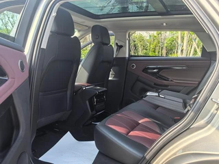 Land Rover Range Rover Evoque 2021 Aurora L 249PS R-Dynamic SE Édition Deluxe intérieur photo 8 Land Rover Range Rover Evoque 2021 Aurora L 249PS R-Dynamic SE Édition Deluxe intérieur photo 8