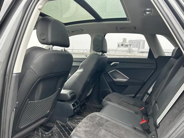 Audi Q3 2019 35 TFSI Fashion dynamic type interior photo 8 Audi Q3 2019 35 TFSI Fashion dynamic type interior photo 8