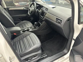 Volkswagen Touran L 2021 280TSI DSG Version de démarcation 7 Siège intérieur photo 12 Volkswagen Touran L 2021 280TSI DSG Version de démarcation 7 Siège intérieur photo 12