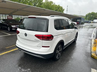 Volkswagen Touran L 2021 280TSI DSG Version de démarcation 7 Siège intérieur photo 14 Volkswagen Touran L 2021 280TSI DSG Version de démarcation 7 Siège intérieur photo 14