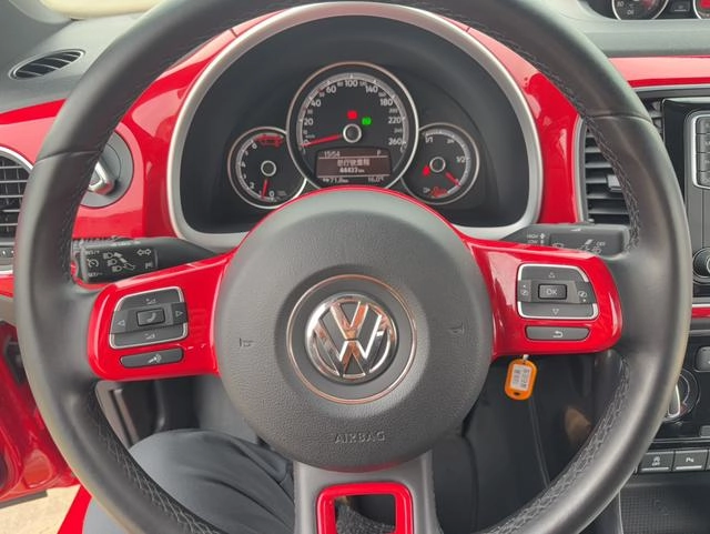 Volkswagen Beetle 2018 180TSI Edición especial de la serie Obsidian exterior foto 8