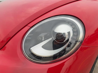 Volkswagen Beetle 2018 180TSI Edición especial de la serie Obsidian interior foto 17