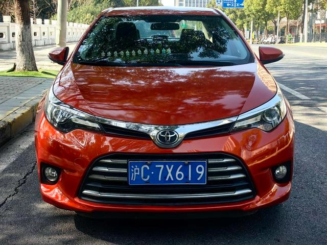Toyota Levin 2015 1.6G CVT Orange Limited Edition exterior photo 2