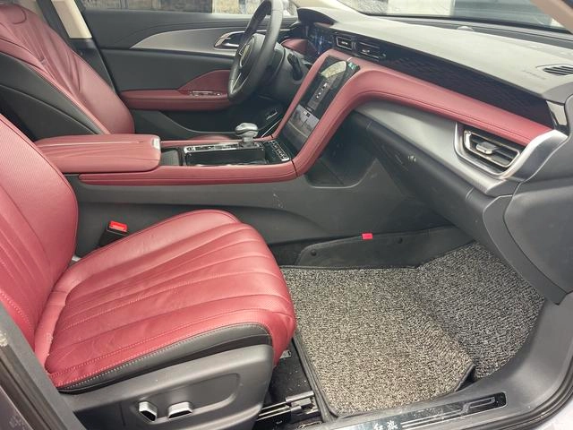 Hongqi H5 2023 2.0T Versión de bandera de conexión inteligente automática interior foto 8