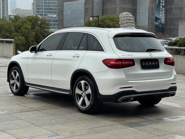 Mercedes-Benz GLC 2017 GLC 260 4MATIC Luxury type exterior photo 6 Mercedes-Benz GLC 2017 GLC 260 4MATIC Luxury type exterior photo 6
