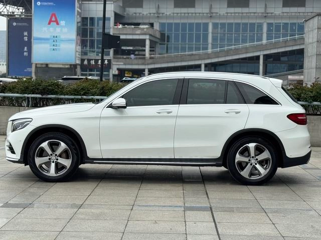 Mercedes-Benz GLC 2017 GLC 260 4MATIC Luxury type exterior photo 7 Mercedes-Benz GLC 2017 GLC 260 4MATIC Luxury type exterior photo 7