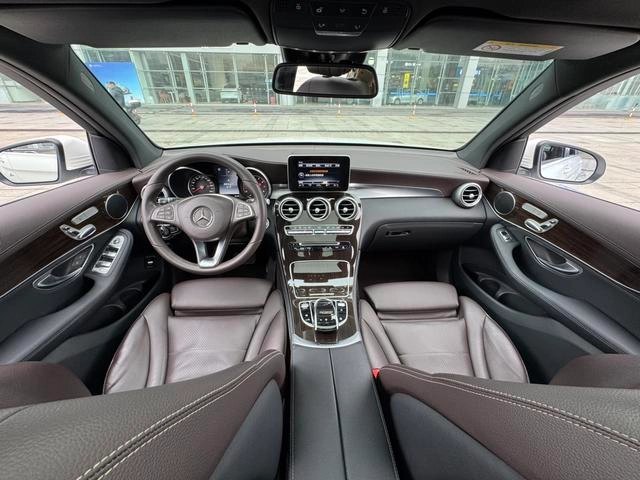 Mercedes-Benz GLC 2017 GLC 260 4MATIC Luxury type exterior photo 10 Mercedes-Benz GLC 2017 GLC 260 4MATIC Luxury type exterior photo 10
