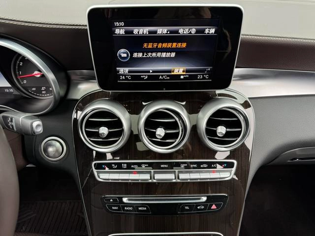 Mercedes-Benz GLC 2017 GLC 260 4MATIC Luxury type interior photo 12 Mercedes-Benz GLC 2017 GLC 260 4MATIC Luxury type interior photo 12