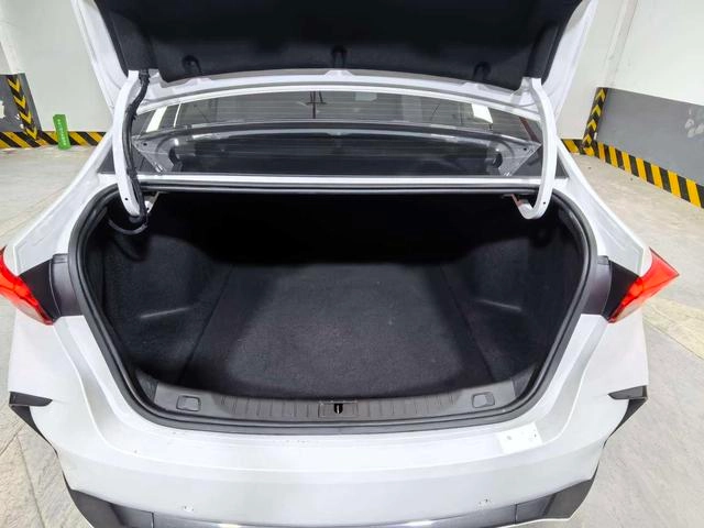 Buick Verano 2023 Pro GS Versión de caza interior foto 11 Buick Verano 2023 Pro GS Versión de caza interior foto 11