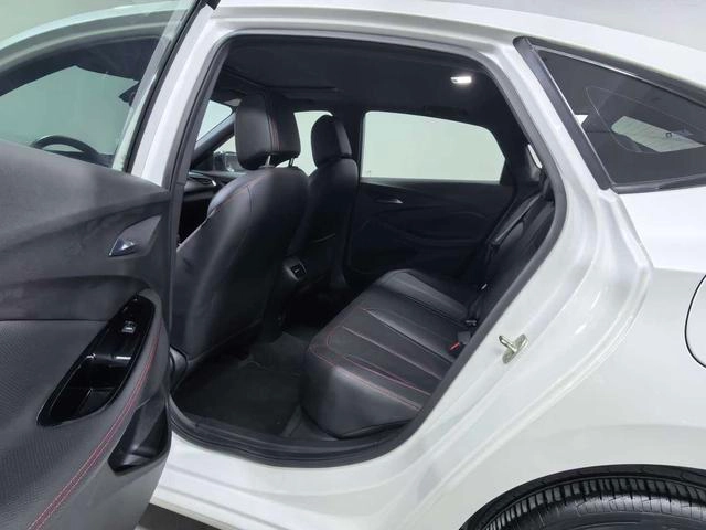 Buick Verano 2023 Pro GS Versión de caza interior foto 12 Buick Verano 2023 Pro GS Versión de caza interior foto 12