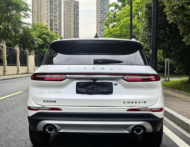 Lincoln Adventurer 2022 2.0T Versión de lujo de tracción a dos ruedas exterior foto 5 Lincoln Adventurer 2022 2.0T Versión de lujo de tracción a dos ruedas exterior foto 5