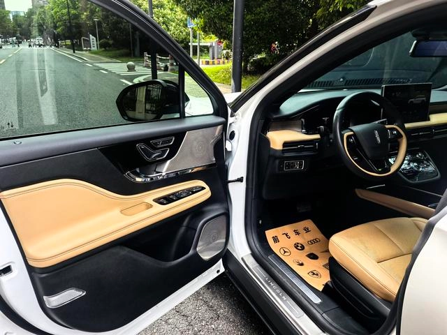 Lincoln Adventurer 2022 2.0T Versión de lujo de tracción a dos ruedas interior foto 11 Lincoln Adventurer 2022 2.0T Versión de lujo de tracción a dos ruedas interior foto 11