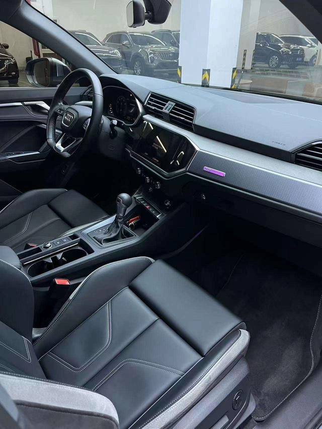 Audi Q3 2024 35 TFSI Fashion dynamic type exterior photo 8 Audi Q3 2024 35 TFSI Fashion dynamic type exterior photo 8