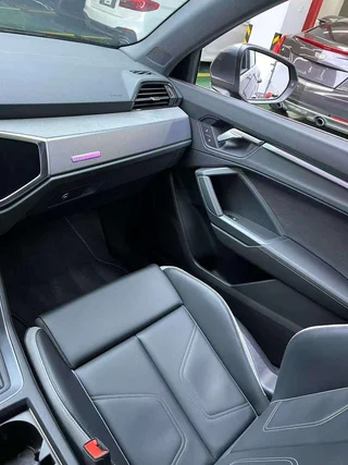 Audi Q3 2024 35 TFSI Fashion dynamic type interior photo 11 Audi Q3 2024 35 TFSI Fashion dynamic type interior photo 11