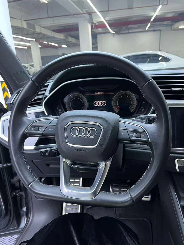 Audi Q3 2024 35 TFSI Fashion dynamic type interior photo 15 Audi Q3 2024 35 TFSI Fashion dynamic type interior photo 15