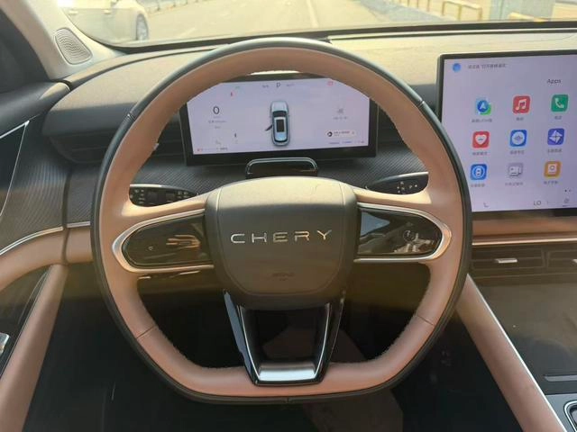Chery Tiggo 8L 2024 2.0T Édition premium automatique intérieur photo 13