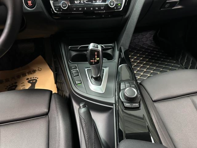 BMW 3 Series 2018 320Li Fashionable exterior photo 10 BMW 3 Series 2018 320Li Fashionable exterior photo 10