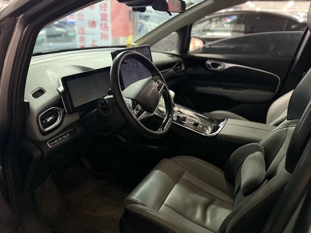 AION V 2021 AION V Plus 70 Smart Technology Edition Lithium iron phosphate interior photo 8 AION V 2021 AION V Plus 70 Smart Technology Edition Lithium iron phosphate interior photo 8