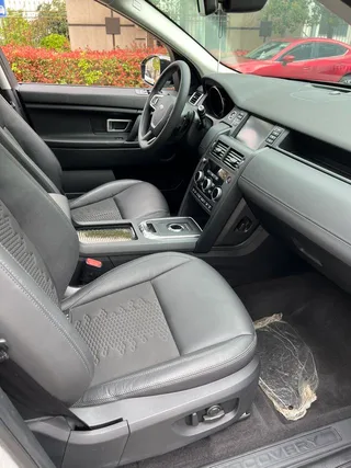 Land Rover Discovery Sport 2018 240PS PURE version interior photo 9 Land Rover Discovery Sport 2018 240PS PURE version interior photo 9