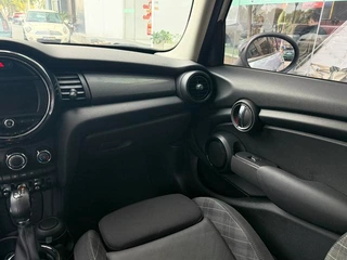 MINI 2016 1.5T COOPER Version cinq portes intérieur photo 10 MINI 2016 1.5T COOPER Version cinq portes intérieur photo 10