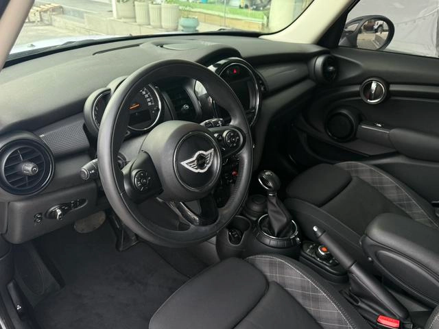 MINI 2016 1.5T COOPER Version cinq portes intérieur photo 11 MINI 2016 1.5T COOPER Version cinq portes intérieur photo 11