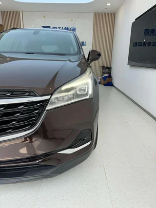 Buick Envision 2021 532T Tracción a dos ruedas de primera clase exterior foto 7 Buick Envision 2021 532T Tracción a dos ruedas de primera clase exterior foto 7