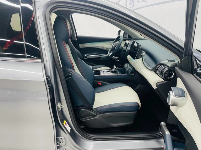 BYD Yuan Plus 2022 430KM Acabado premium interior foto 12 BYD Yuan Plus 2022 430KM Acabado premium interior foto 12