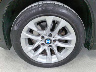 BMW X1 2015 sDrive18i Ведущая версия продвижения интерьер фото 14 BMW X1 2015 sDrive18i Ведущая версия продвижения интерьер фото 14