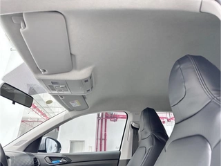 Volkswagen T-Cross 2023 1.5L Versión de moda automática interior foto 11 Volkswagen T-Cross 2023 1.5L Versión de moda automática interior foto 11