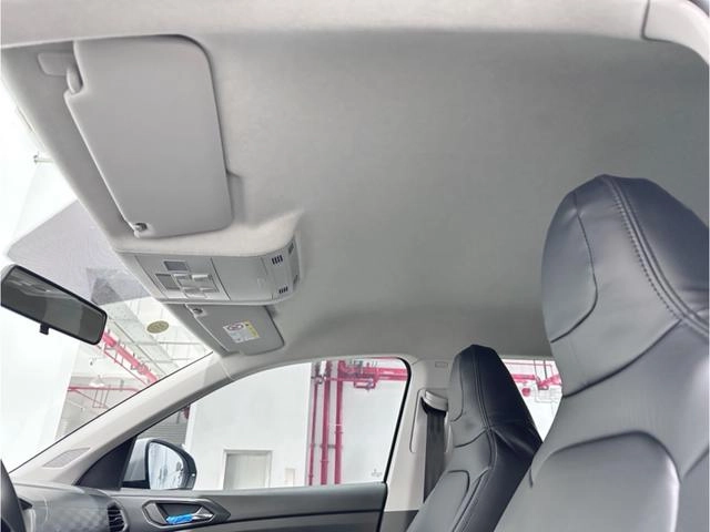 Volkswagen T-Cross 2023 1.5L Versión de moda automática interior foto 11 Volkswagen T-Cross 2023 1.5L Versión de moda automática interior foto 11