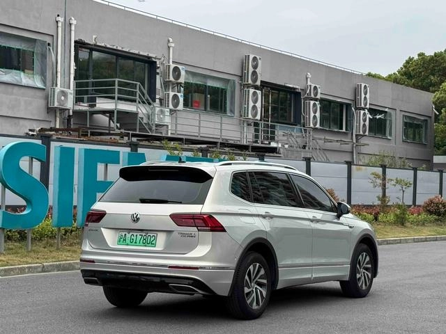 Volkswagen Tiguan L PHEV 2020 430PHEV Versión insignia híbrida enchufable exterior foto 4 Volkswagen Tiguan L PHEV 2020 430PHEV Versión insignia híbrida enchufable exterior foto 4