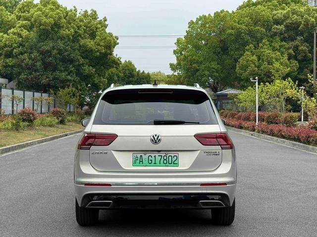 Volkswagen Tiguan L PHEV 2020 430PHEV Versión insignia híbrida enchufable exterior foto 5 Volkswagen Tiguan L PHEV 2020 430PHEV Versión insignia híbrida enchufable exterior foto 5
