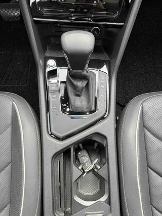 Volkswagen Tiguan L PHEV 2020 430PHEV Versión insignia híbrida enchufable interior foto 13 Volkswagen Tiguan L PHEV 2020 430PHEV Versión insignia híbrida enchufable interior foto 13