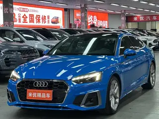 Audi A5 2021 Sportback 40 TFSI Модный элегантный тип