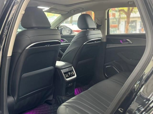Hongqi H5 2023 1.5T DCT Zhilian Flag Rhyme Edition exterior photo 7 Hongqi H5 2023 1.5T DCT Zhilian Flag Rhyme Edition exterior photo 7