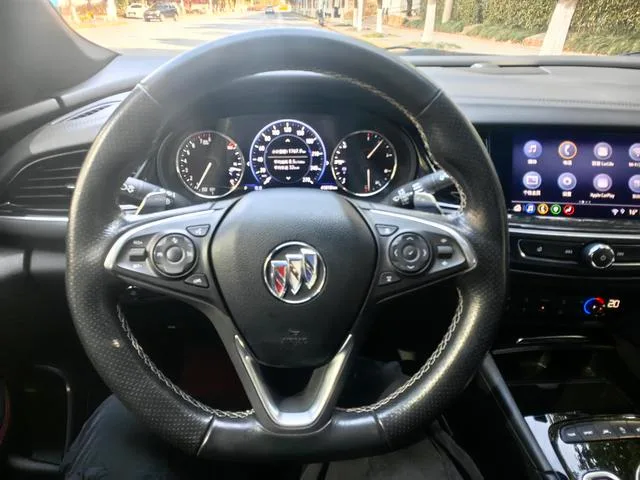 Buick Regal 2021 GS 28T Finition premium extérieur photo 7 Buick Regal 2021 GS 28T Finition premium extérieur photo 7