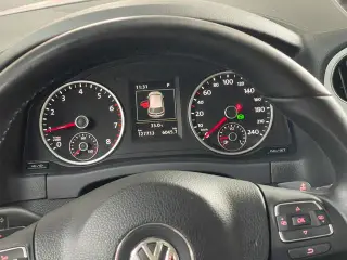 Volkswagen Tiguan 2015 2.0TSI Автоматическая полноприводная флагманская версия экстерьер фото 7 Volkswagen Tiguan 2015 2.0TSI Автоматическая полноприводная флагманская версия экстерьер фото 7