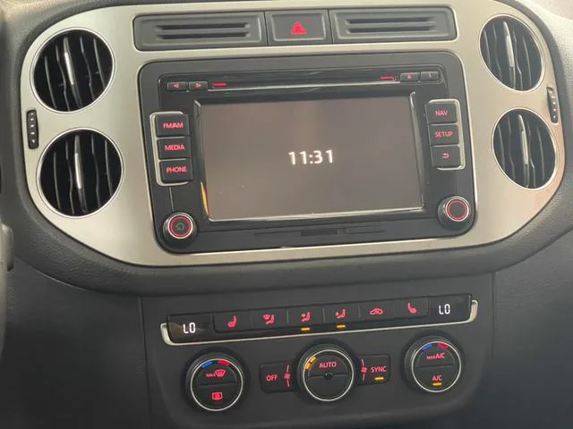 Volkswagen Tiguan 2015 2.0TSI Автоматическая полноприводная флагманская версия экстерьер фото 8 Volkswagen Tiguan 2015 2.0TSI Автоматическая полноприводная флагманская версия экстерьер фото 8