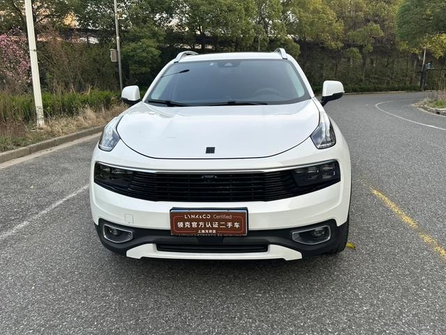 Lynk & Co 01 2019 2.0T Tipo de tracción en dos ruedas Pro Versión País VI exterior foto 4 Lynk & Co 01 2019 2.0T Tipo de tracción en dos ruedas Pro Versión País VI exterior foto 4