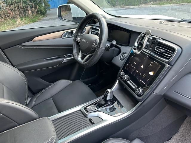 Lynk & Co 01 2019 2.0T Tipo de tracción en dos ruedas Pro Versión País VI interior foto 12 Lynk & Co 01 2019 2.0T Tipo de tracción en dos ruedas Pro Versión País VI interior foto 12