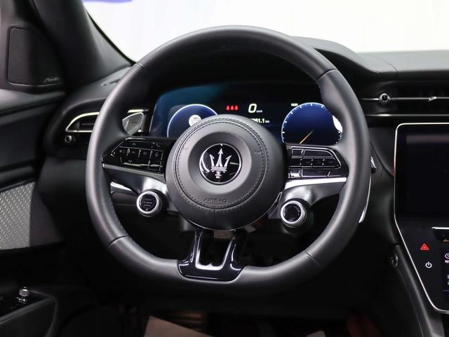 Maserati Grecale 2023 2.0T GT interior photo 13