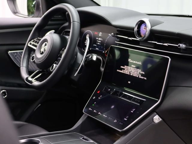 Maserati Grecale 2023 2.0T GT interior photo 20