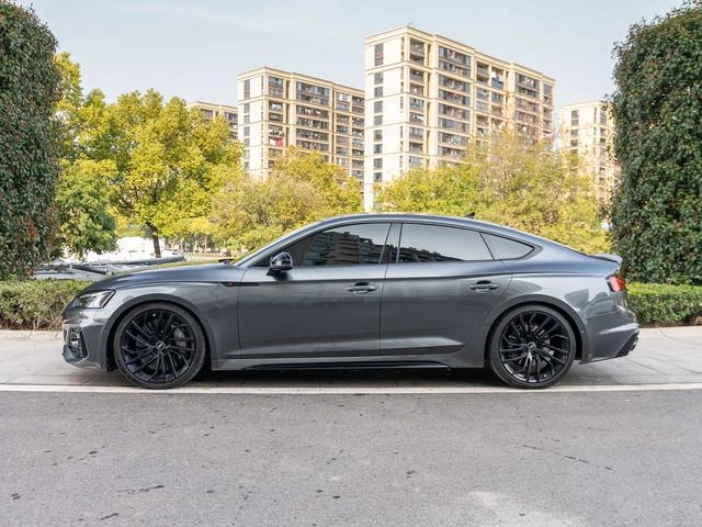 Audi RS 5 2022 2.9T Sportback Obsidian Edition exterior photo 3 Audi RS 5 2022 2.9T Sportback Obsidian Edition exterior photo 3