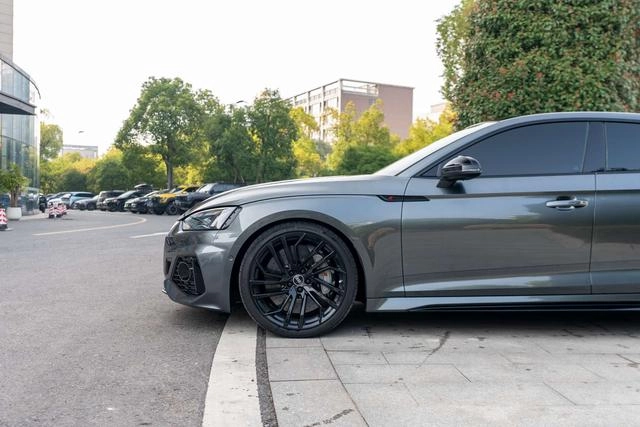 Audi RS 5 2022 2.9T Sportback Obsidian Edition exterior photo 6 Audi RS 5 2022 2.9T Sportback Obsidian Edition exterior photo 6