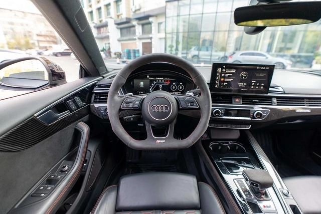 Audi RS 5 2022 2.9T Sportback Obsidian Edition interior photo 12 Audi RS 5 2022 2.9T Sportback Obsidian Edition interior photo 12