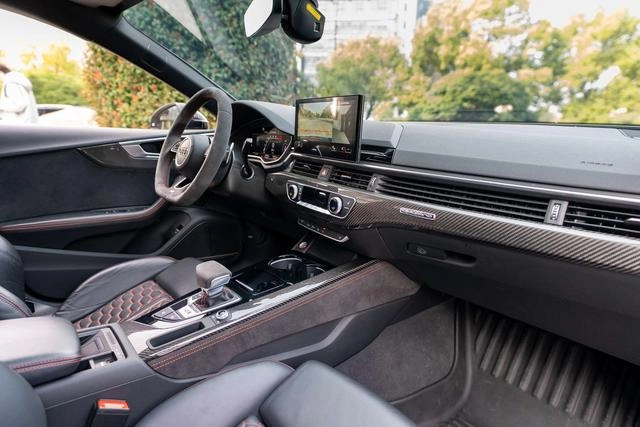 Audi RS 5 2022 2.9T Sportback Obsidian Edition interior photo 13 Audi RS 5 2022 2.9T Sportback Obsidian Edition interior photo 13